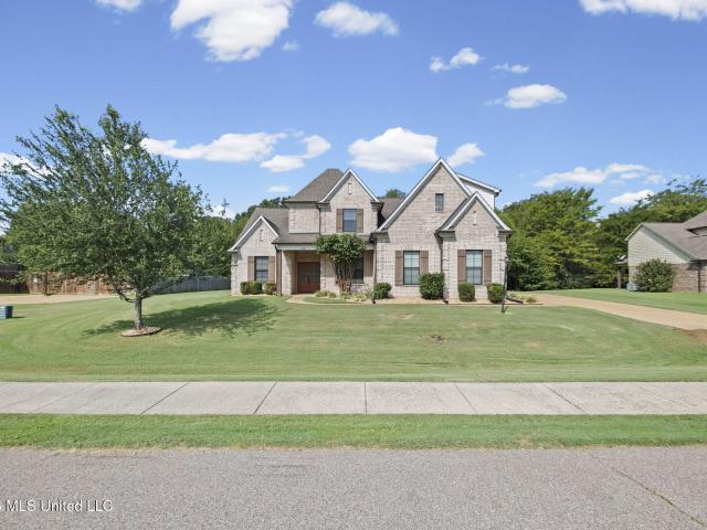 House for sale in Olive Branch, DeSoto County