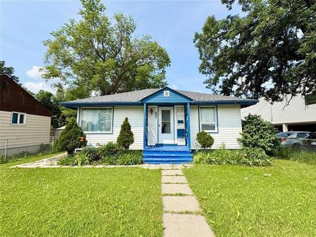 House for sale in East St. Paul, Manitoba