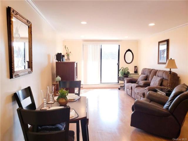 Condo for sale in Yonkers Condo for sale in Yonkers
