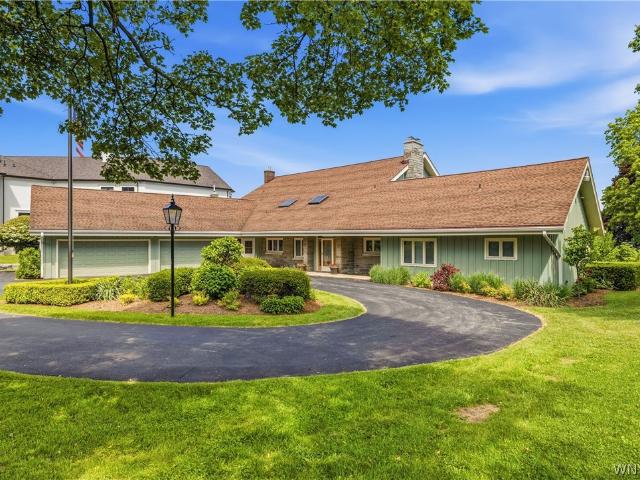 House for sale in Niagara, New York