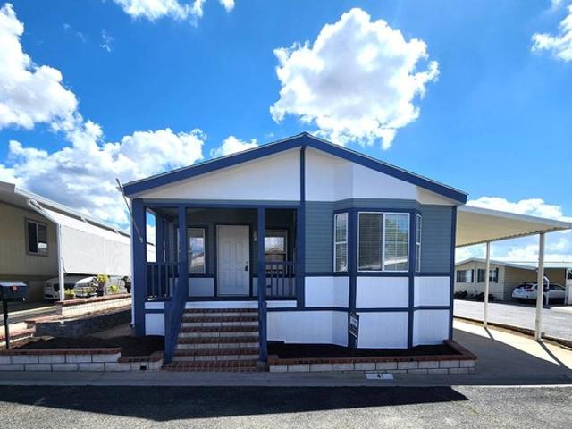 House for sale in Alta Loma, Alta