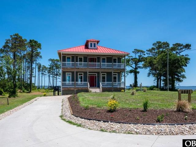 House for sale in Manns Harbor, North Carolina