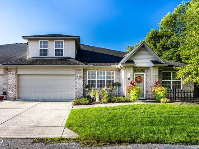 Condo for sale in Avon, Indiana