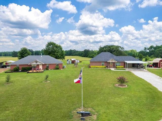 Farm for sale in Morris, Texas