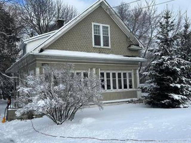 House for sale in Vanier, Oshawa