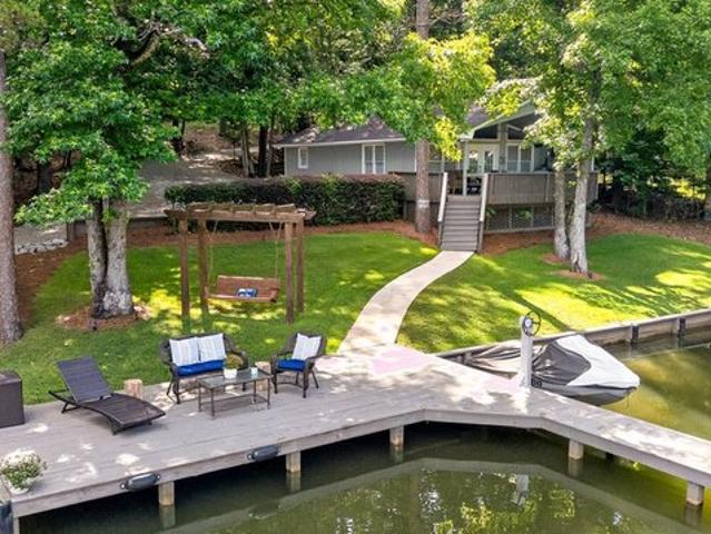House for sale in Hamilton, Georgia