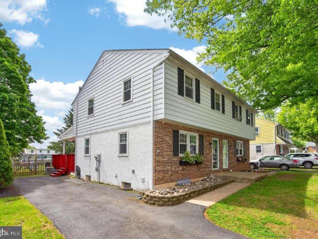 Townhouse for sale in Arcola, Pennsylvania