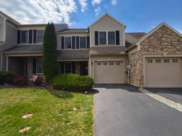 Townhouse for sale in Hummelstown, Pennsylvania