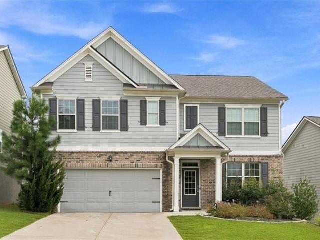 House for sale in Flowery Branch, Georgia