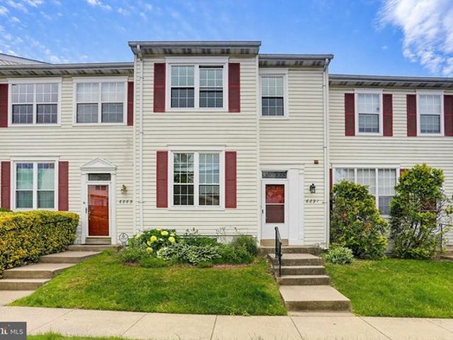 Townhouse for sale in Virginia