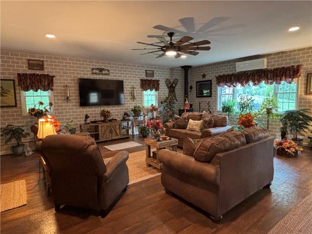 House for sale in Maryland, New York