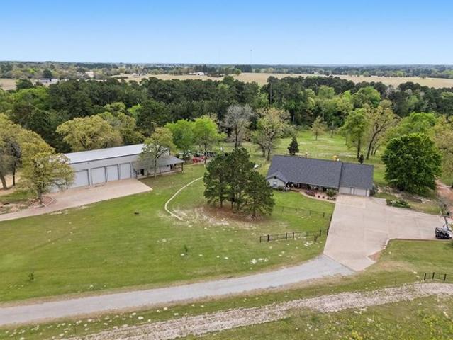House for sale in Grapeland, Texas