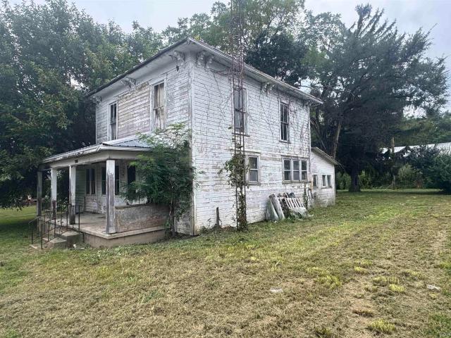 House for sale in Lynn, Indiana