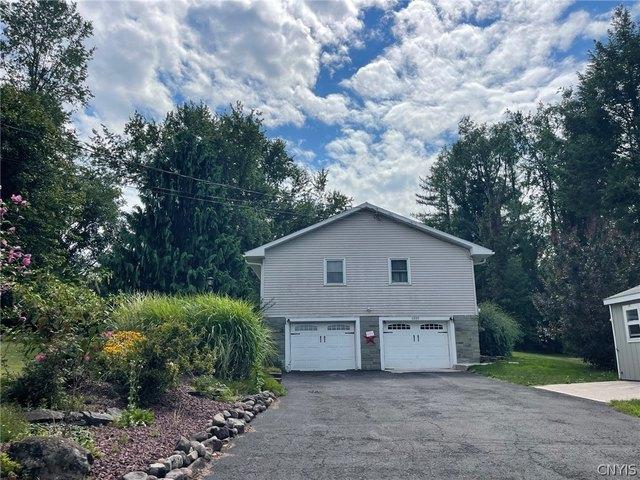 House for sale in Oneida, New York