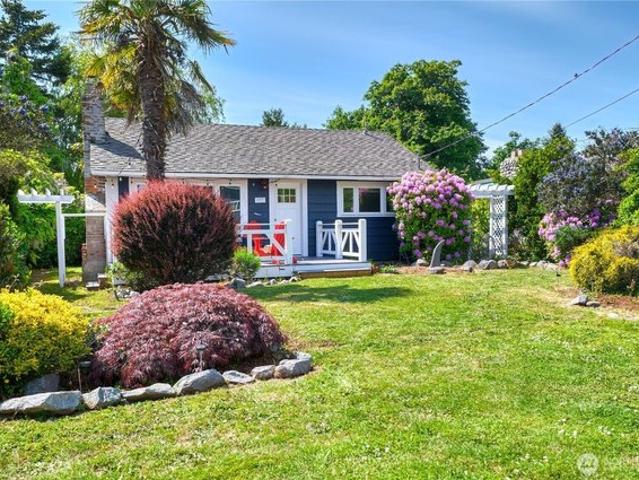 House for sale in Point Roberts, Washington