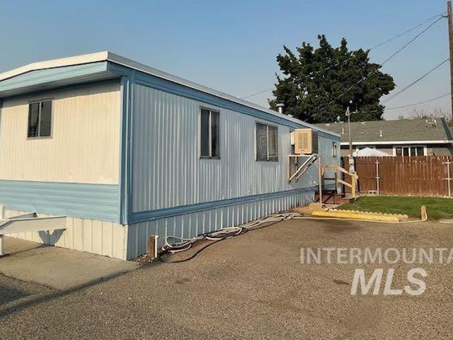 Commercial for sale in Oregonia