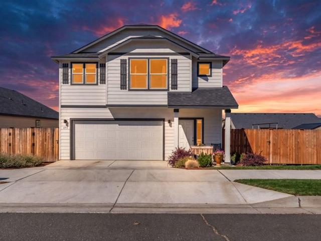 House for sale in Oregonia