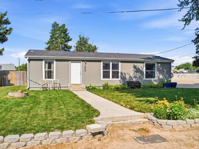 House for sale in Notus, Idaho