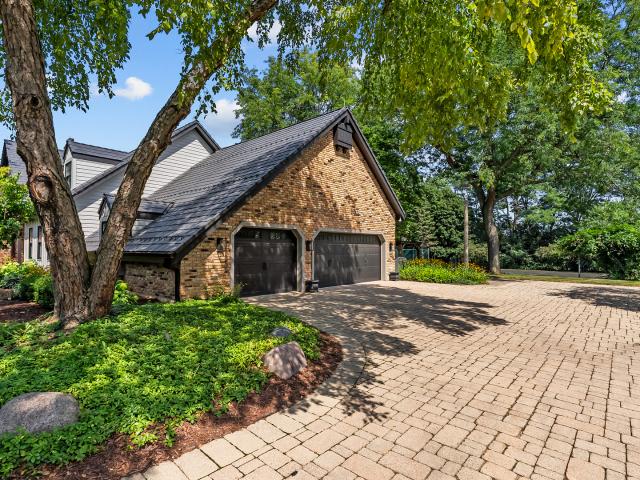 House for sale in Inverness, Illinois