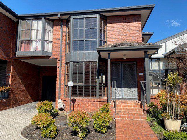 Townhouse for rent in Camerons Creek, Victoria