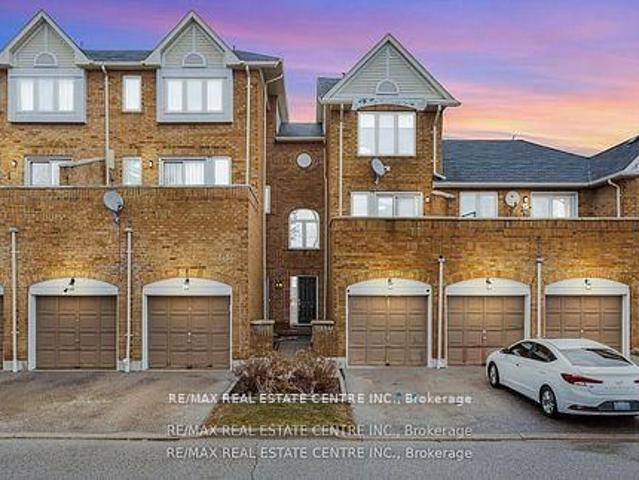 Condo for sale in Hurontario, Mississauga