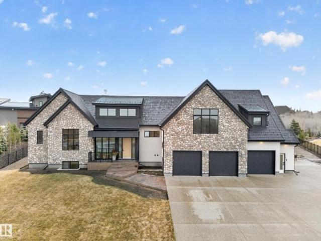 House for sale in Alberta
