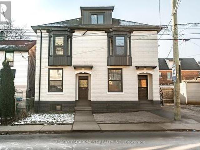 House for sale in Ancaster, Ontario