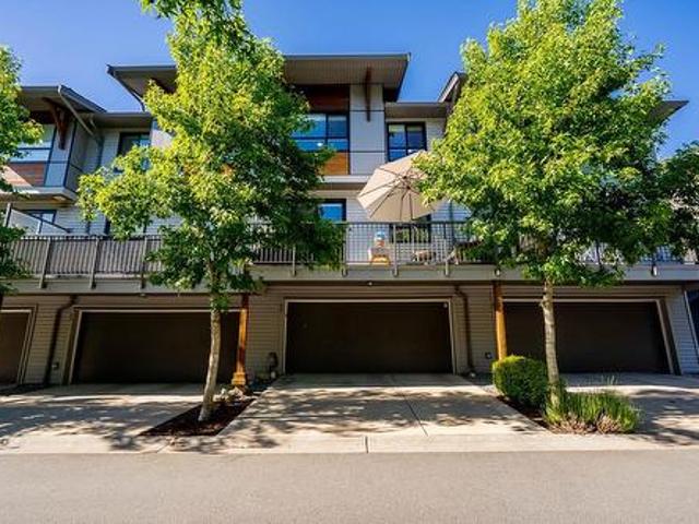 Townhouse for sale in Walnut Grove, British Columbia