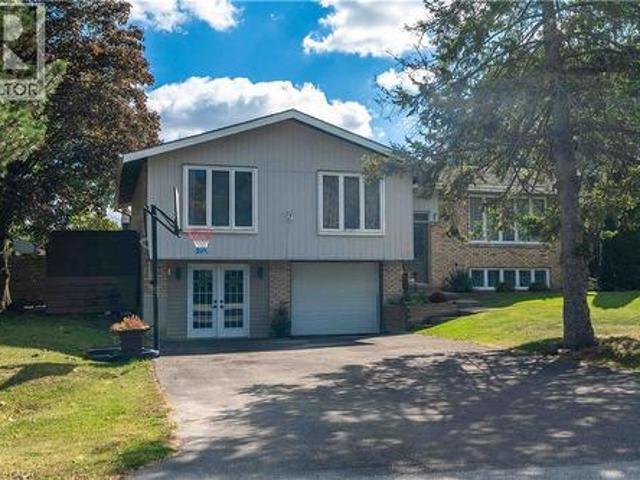 House for sale in Caledonia, Southwestern Ontario