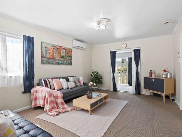House for sale in Kelston, Oroua County