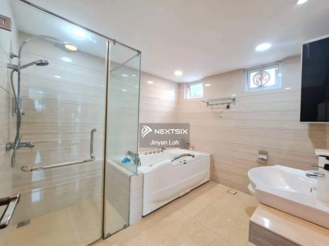 Shop for rent in Bukit Ledang, Johor