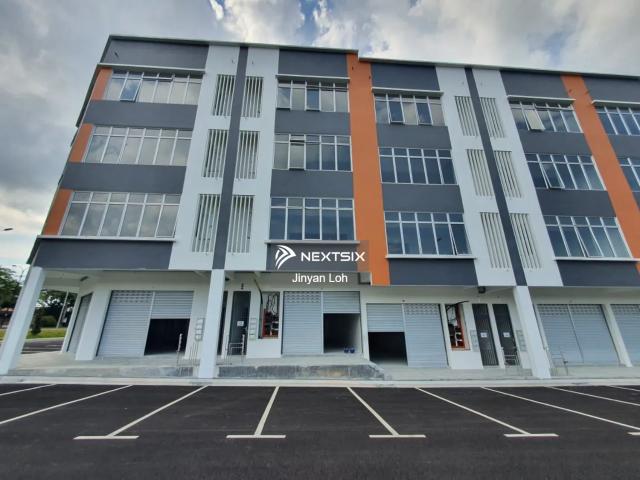 Shop for rent in Bukit Ledang, Johor