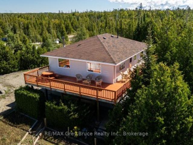 House for sale in Ontario
