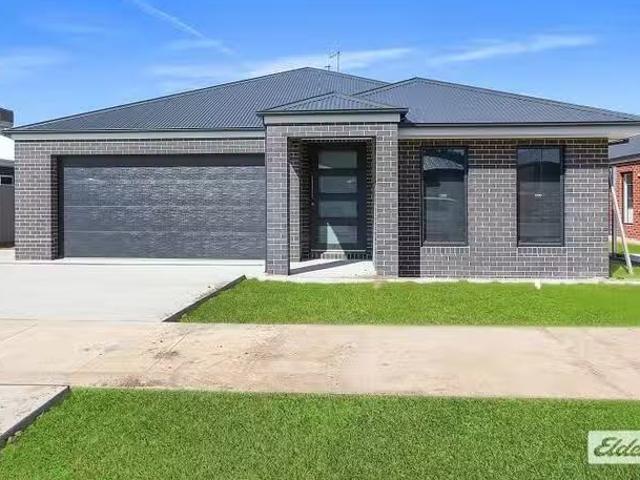 House for rent in Leneva, Victoria