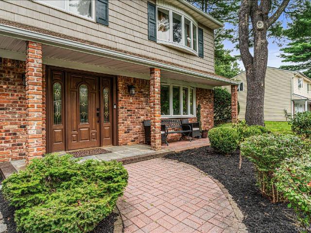 House for sale in Greenlawn, Town of Huntington