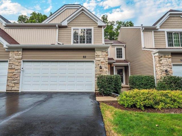 Townhouse for sale in Streamwood, Illinois