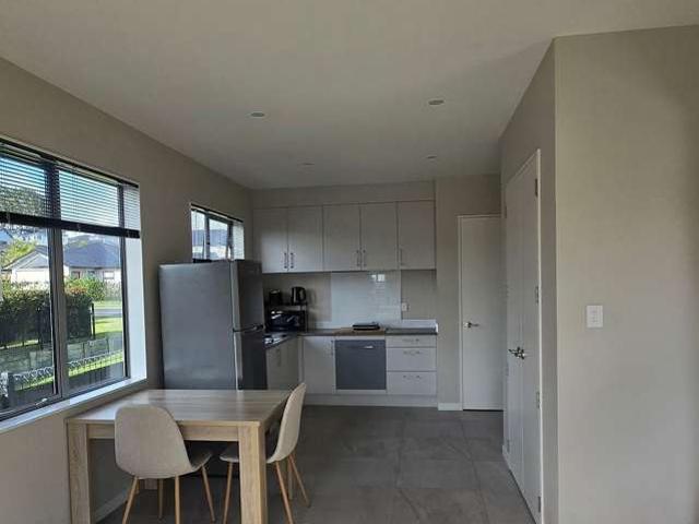 Property for rent in Whangaparaoa, Oroua County