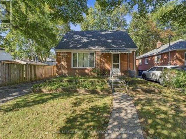 House for sale in Etobicoke—Lakeshore, Toronto