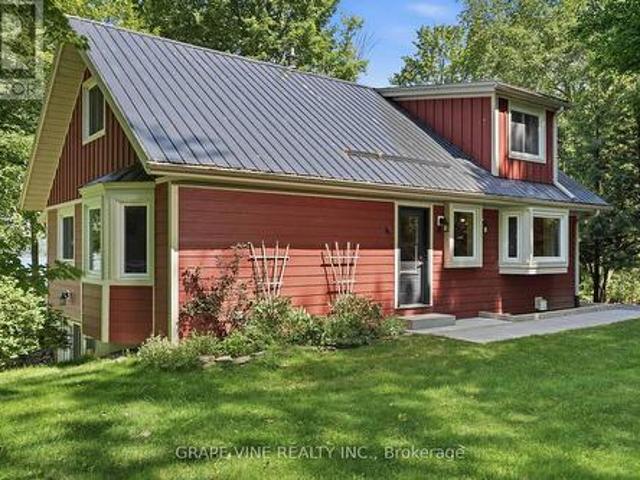 House for sale in Ontario