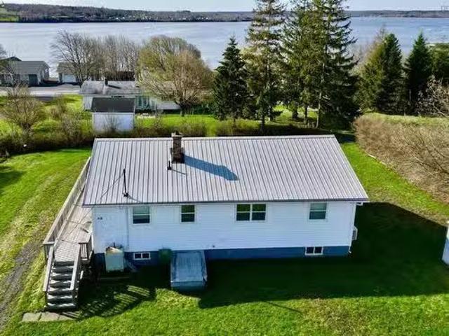 House for sale in Pictou, Nova Scotia