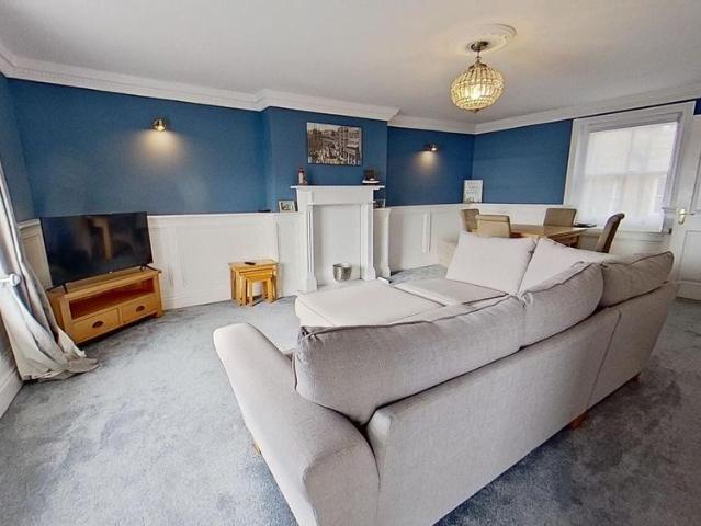 Apartment for rent in East Cliff, Acol