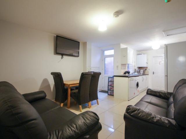 Room for rent in Bournbrook, West Midlands