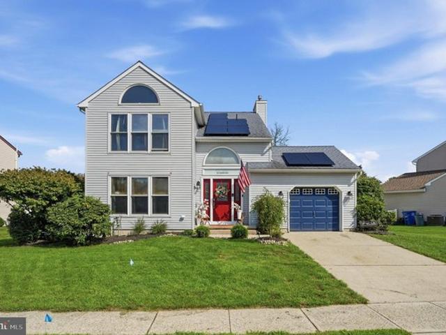 House for sale in Burlington, Burlington County