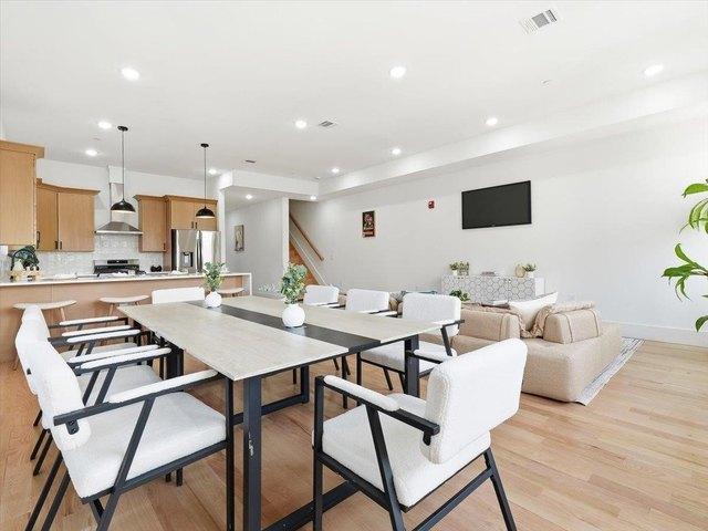 Condo for sale in Hudson, New Jersey