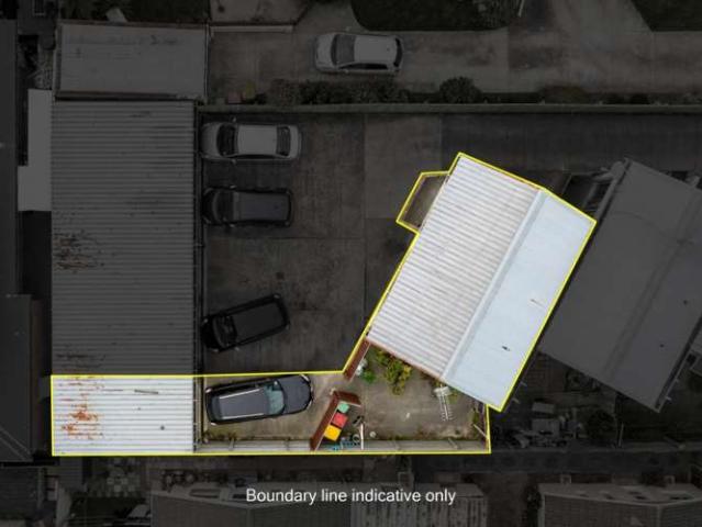 Property for sale in Chaslands, Canterbury