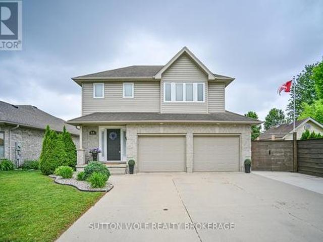 House for sale in Strathroy-caradoc, Ontario