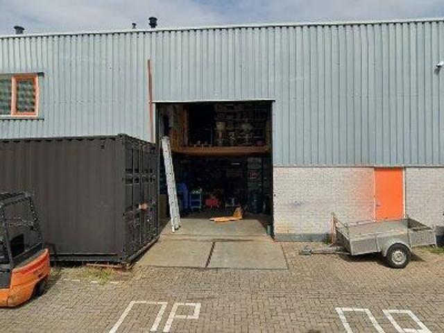 Bedrijfspand te huur in Hardinxveld, Zuid Holland