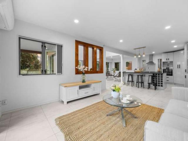 House for sale in Paremoremo