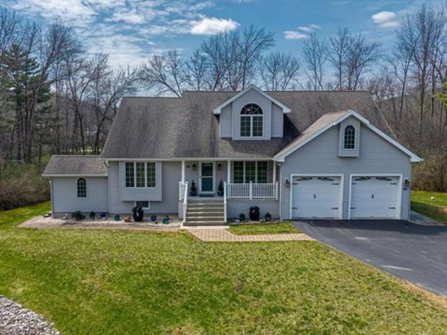 House for sale in Essex, New York