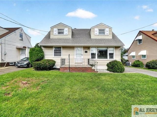 House for sale in Carteret, New Jersey